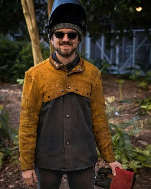 Welded Metal Sculpture: Process, Materials, Cost & Commissioning image